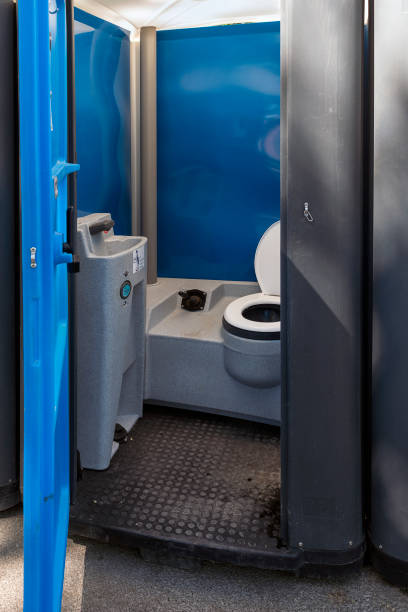  Palm River Clair Mel, FL Porta Potty Rental Pros