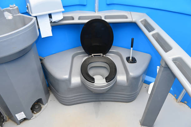 Best Portable toilet rental cost  in Palm River Clair Mel, FL